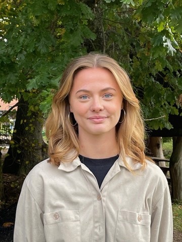 Medhjælper Midgård